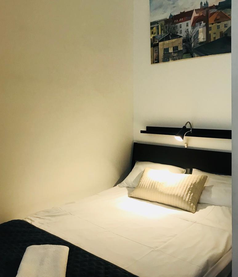Amber Guest Rooms Krakow Exterior photo