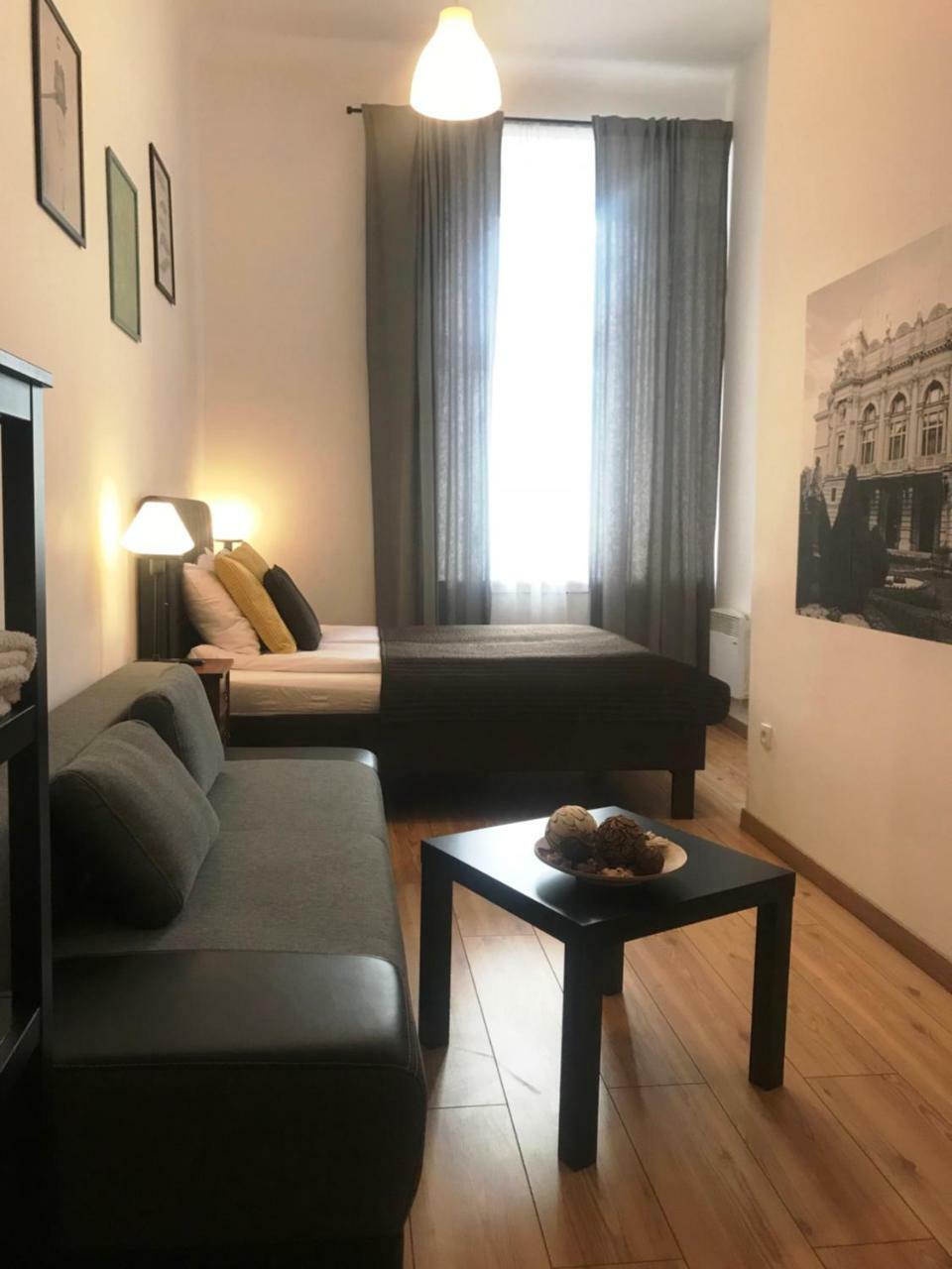 Amber Guest Rooms Krakow Exterior photo