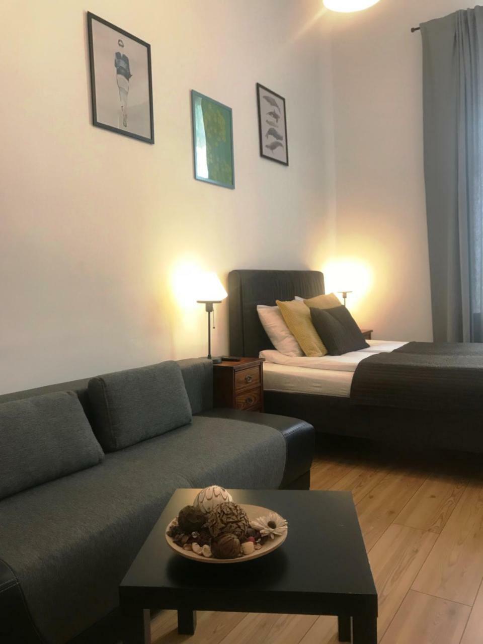 Amber Guest Rooms Krakow Exterior photo